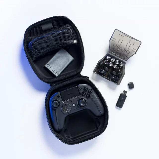 Kontroler Nacon Revolution 5 Pro - Tripple Black - PlayStation
