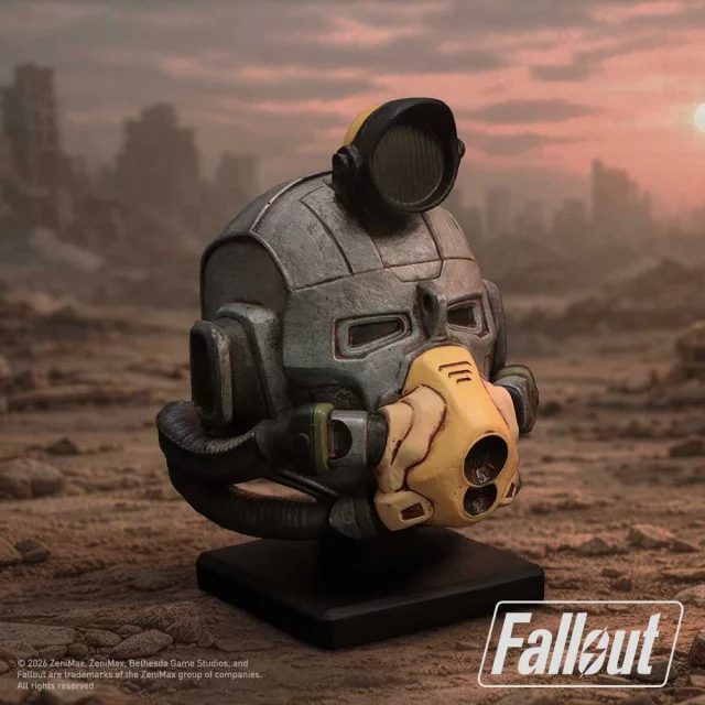 Replika Fallout - Excavator Helmet (Nemesis Now) - Nemesis Now 