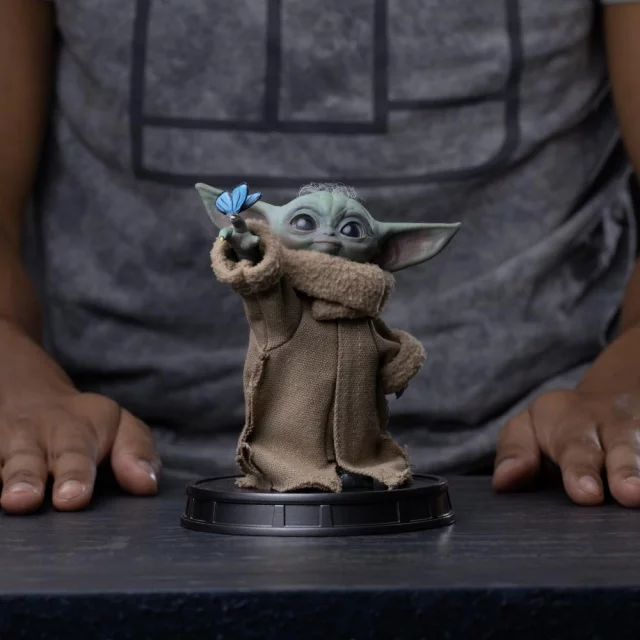 Soška The Mandalorian - Grogu Butterfly Wonder (Iron Studios) - Figurka