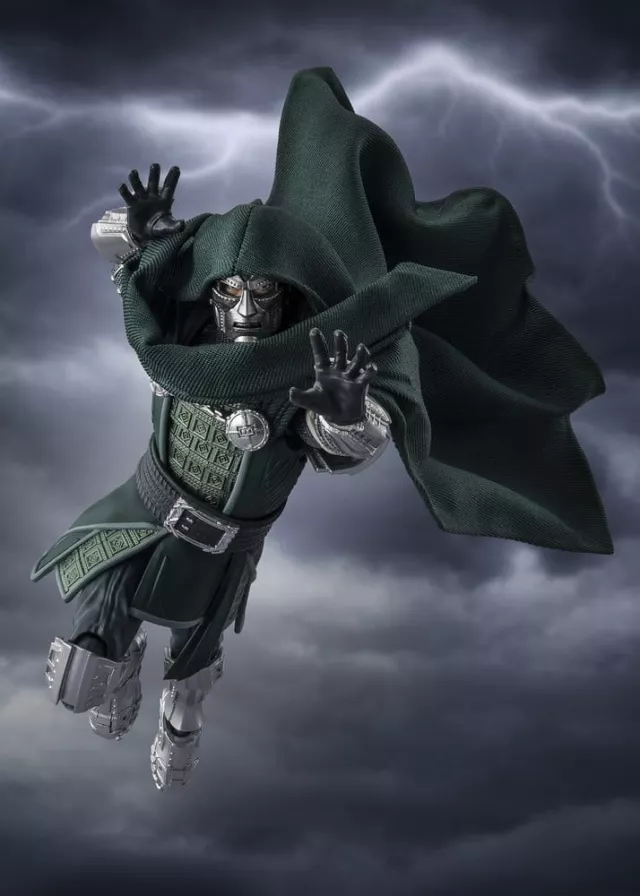 Figurka akcji Avengers: Doomsday - Doctor Doom PVC (S.H.Figuarts) - Marvel