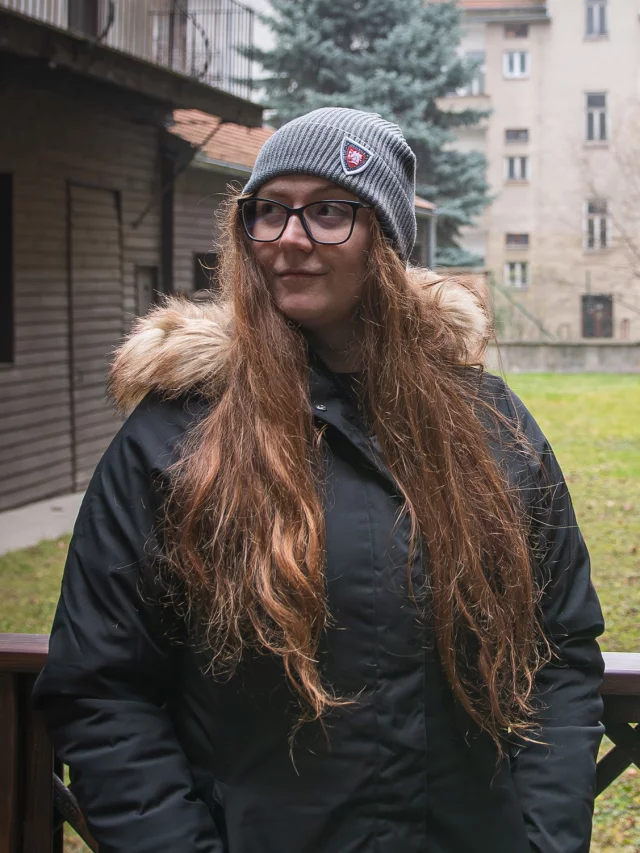 Czapka Kingdom Come: Deliverance II - Logo Warhorse Audentes Fortuna Iuvat