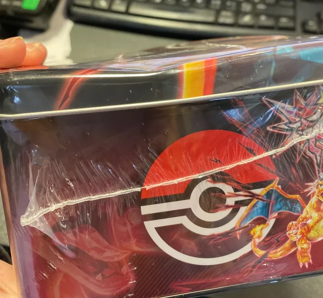 Gra karciana Pokémon TCG: Scarlet & Violet - Collector Chest Fall 2023 (uszkodzone opakowanie)