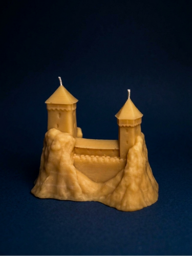 Świeczka Kingdom Come: Deliverance II - Trosky