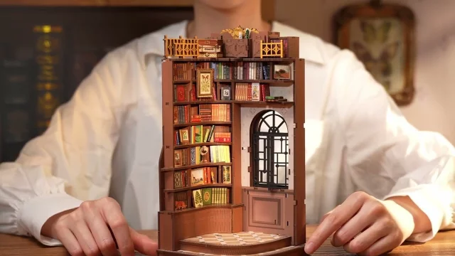✨ NEW RELEASE ALERT! ✨Rolife Silent Corner Study Book Nook