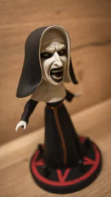 Figurka Conjuring - Valak Head Knocker