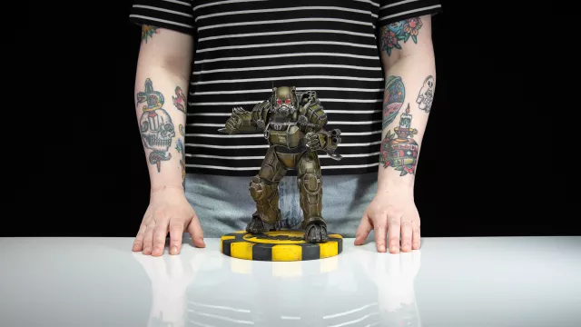 Figurka Fallout - NCR Power Armor (Dark Horse)