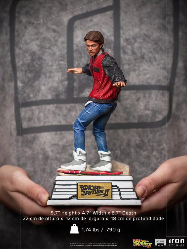 Figurka Powrót do Przyszłości II - Marty McFly na deskorolce latającej Art Scale 1/10 (Iron Studios)