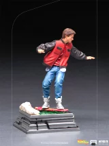 Soška Back to the Future II - Marty McFly on Hoverboard Art Scale 1/10 (Iron Studios)