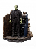 Statuetka Universal Monsters - Frankenstein's Monster Deluxe Art Scale 1/10 (Iron Studios)