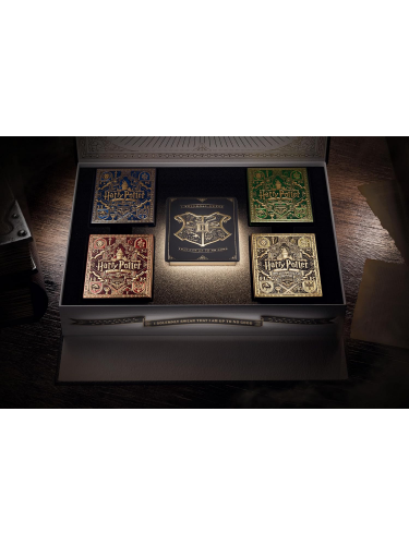 Karty do gry Harry Potter - Boxed Set (5 talii) (pudełko samootwierające)