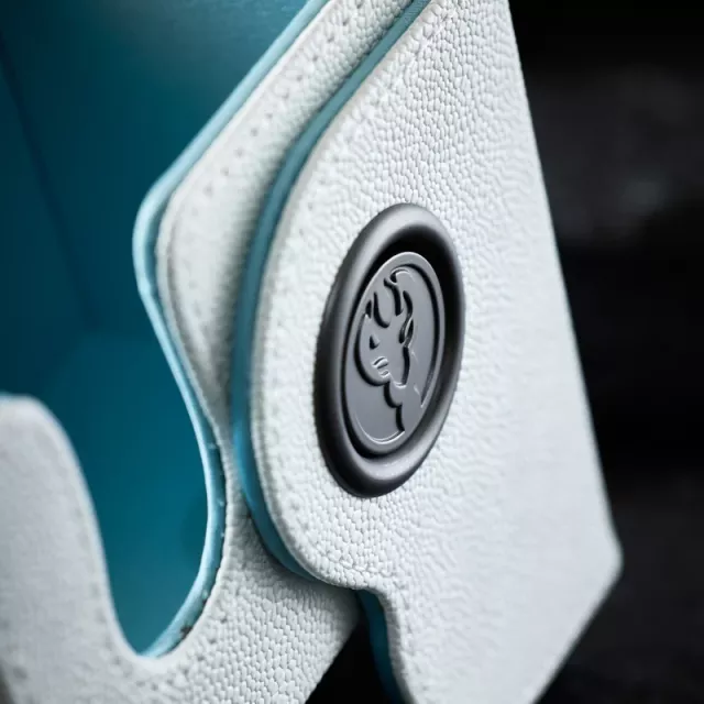 Pudełko na karty Dragon Shield - Lock System Dragon Box 100+ - White & Aqua - Pudełko na karty