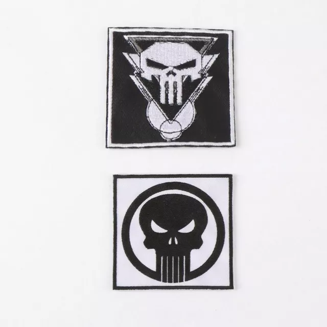 Zestaw upominkowy Marvel - Punisher (koszulka, przypinki, naszywki, skarpetki) (rozmiar XL) - Naszywka