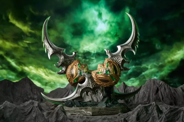 Replika zbraně World of Warcraft - Warglaive of Azzinoth Replica Scale 1/1